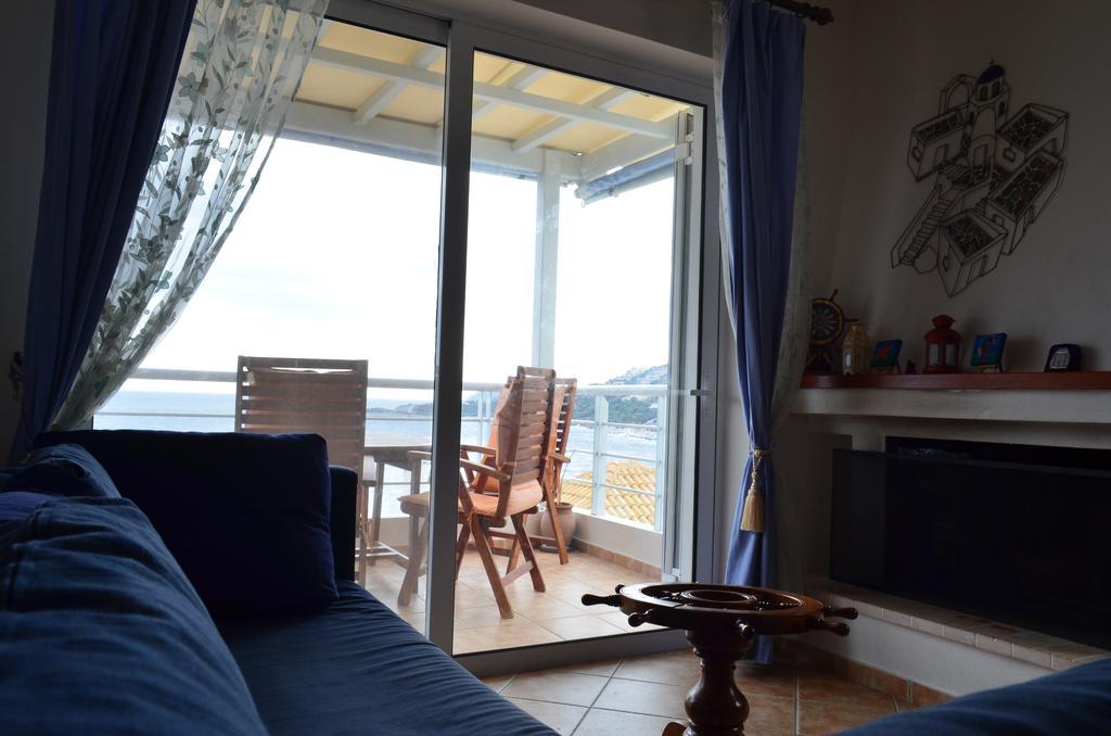 Giorgis Home Seafront Schinias Eksteriør bilde